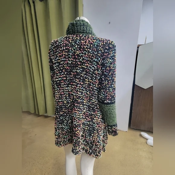 The Pyramid Collection - Knit Cardigan - Picture 4 of 5